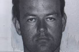 1961, newbold verdon, i̇ngiltere), dna parmakizleme deliliyle cinayetten hüküm giyen ve toplu dna taraması ile yakalanan ilk katil olmuştur. Colin Pitchfork How Does The Parole Board Decide To Release A Killer Leicestershire Live