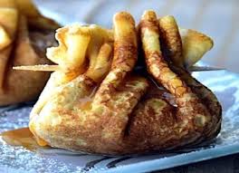 Une Aumoniere Est A L Origine Une Forme De Bourse Portee A La Ceinture Et Contenant L Argent Destine A L Aumone Par Exte Recette Facile Recette Alimentation