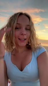 Miranda🐆🍒🎱 (@miranda.locklear)