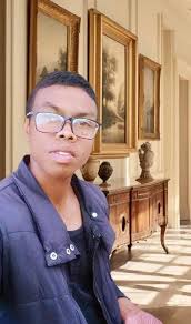 Dispo indray ity an 7places marron tissu doux velours Mp vite ou 0347393795  Lieu Tanjombato