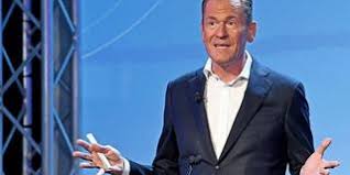 Du kannst alles sein, was du willst, lautet eine der lehren. Der Grosse Rudolph In Der Ard Darum Ist Der Moshammer Film Sehenswert