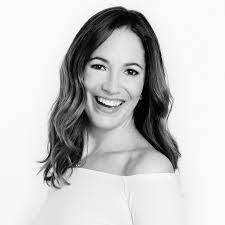 Stephanie Carden's Instagram, Twitter & Facebook