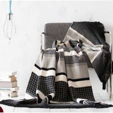 No living room is complete without a sofa—find your perfect match in our collection of sectionals, loveseats, sleeper sofas and more. Atmungsaktive Sofadecke Mit Fransen Zum Kuscheln Und Wohlfuhlen In 150 X 200 Cm Sofa Decke Sofa Decke