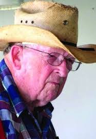 Francis Graves's Instagram, Twitter & Facebook