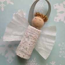 Si vous n'êtes pas manuel, cela n'est pas une excuse pour ne pas fabriquer vos propres cartes de noël. Bricolage De Noel Facile 13 Idees Avec Bouchon Liege La Maison Diy