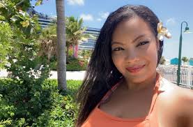 Can someone make my flower “not half dead” please !!