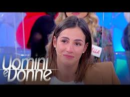 Ecco i momenti migliori con la corteggiatrice vanessa. Uomini E Donne Trono Classico Vanessa Si Apre Con Massimiliano Youtube