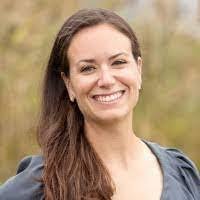 Bethany Elizondo's Instagram, Twitter & Facebook