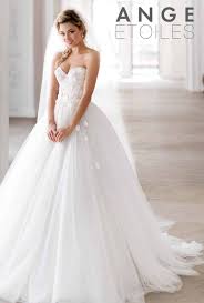 Maybe you would like to learn more about one of these? Aussergewohnliche Brautkleider Von Rara Avis Braut Tempel