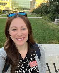 Hannah Messinger's Instagram, Twitter & Facebook