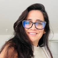 30+ perfiles de «Claudia Quińones»