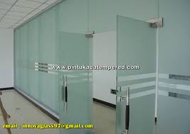 Harga kaca tempered informasiukuran kaca temperen lembaran dan harga maupun harga kaca aquarium dan harga cermin kaca tempered. Pintu Kaca Tempered Pasang Pintu Kaca Tempered Murah