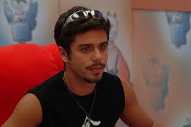 Ex-coveiro do BBB 4 Rogério Dragone vive vida tranquila e trabalha com audiovisual mais de 20 anos depois do reality
