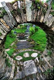 Mary Reynolds Tearmann Si A Celtic Sanctuary 2002 Chelsea Gold Medal Chelsea Garden Irish Garden Chelsea Flower Show