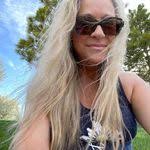 Tammy Deeb's Instagram, Twitter & Facebook