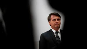 Jair bolsonaro hat die stichwahl um das präsidentenamt in brasilien gewonnen. Brasilien Bolsonaro Macht Evangelikalen Kirchen Steuergeschenk Vatican News