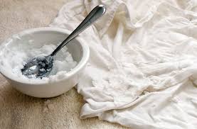 как убрать с белой одежды желтые пятна от пота Domashnyaya Himchistka Kak Vyvesti Pyatna Pota Na Beloj Odezhde Remove Sweat Stains Sweat Stains Cleaning Recipes