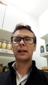 Biotin vir sterker hare... en dalk Pantothenic acid vir jou vel, ook.