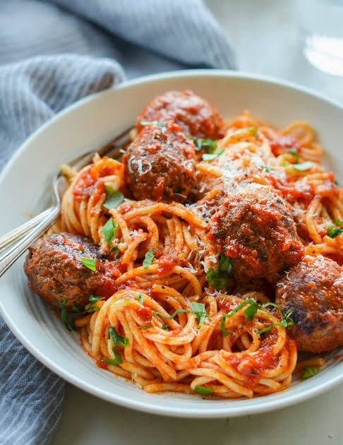Spaghetti w/ Meatballs