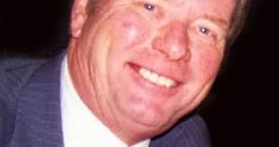 Charlotte Burdick's Instagram, Twitter & Facebook