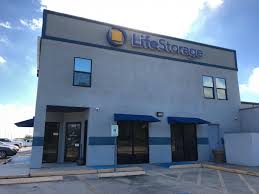 For car storage you can trust, turn to your neighbor. Storage Units In Houston Near Spring Life Storage Facility 813
