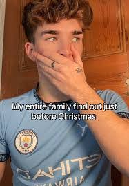 Leo Ryder's Instagram, Twitter & Facebook