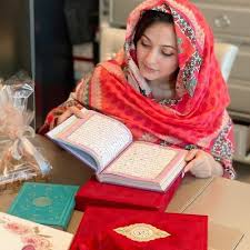 Join facebook to connect with ratna suzana and others you may know. Suzena Zafar On Twitter Love Urself Know Urself