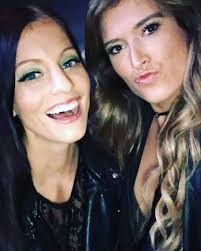 kayla skaggs (@kaylaskaggs)