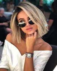 Blonde Blunt Bob With Straight Messy Beach Texture And Shadow Roots Short Straight Hair Thick Hair Styles Blonde Blunt Bob