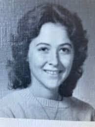 Peggy Pyle's Instagram, Twitter & Facebook