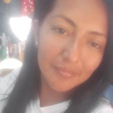 Karen Estefanía (30)