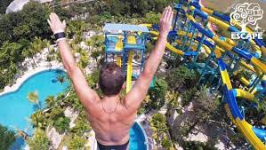Escape theme park penang, not just a holder of guinness world record by having the world longest tube water slides in the world, customers can get to enjoy over 38 different rides and attractions at the number one theme park in penang! Escape Theme Park Baut 2018 Langste Wasserrutsche Der Welt