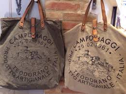 Epingle Sur Belts Bags Bangles Clutches