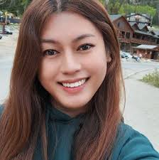 Where to find great gatsby gown for prom?