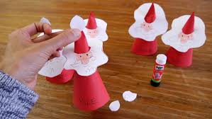 Weihnachtsmann Platzkarten Mit Kindern Basteln Weihnachtsmann Basteln Mit Kindern Weihnachtsmann Basteln Basteln Weihnachten Papier