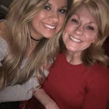 Dina Glover's Instagram, Twitter & Facebook