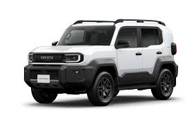 トヨタ、新型車「ランドクルーザー“FJ”」発売 価格450万100円