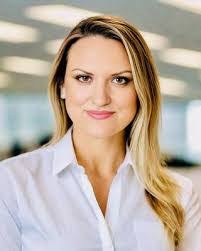 Samantha Maxey's Instagram, Twitter & Facebook