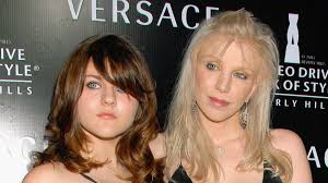 Kurt cobain,people remember him like the drug addict and suicidal member of nirvana. Frances Bean Cobain Opens Up About Kurt For The First Time I Don T Really Like Nirvana That Much Entertainment Tonight