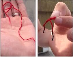 как правильно завязать красную нить на левом запястье видео Esli Porvalas Krasnaya Nit Na Zapyaste Chto S Nej Delat K Chemu Eto
