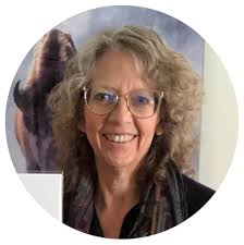 When does Yellowstone open and close in 2024?