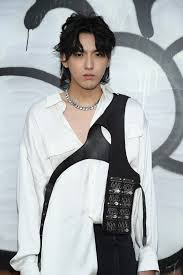 Kris wu is so decent. Kris Wu Kris Wu Photos Zimbio