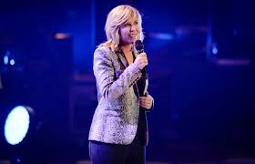 Deze claudia de breij aanbiedingen zijn door steffie gecontroleerd. Hier En Daar Wat Irritatie Maar Vooral Applaus Voor Claudia De Breij Show Ad Nl