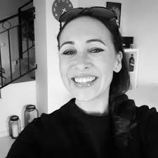 Samantha Beane's Instagram, Twitter & Facebook