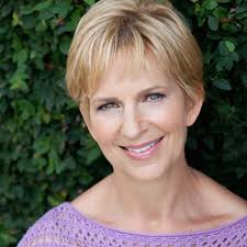 Roxanne Darling, Author at Leisure Travel Vans