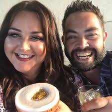 Apparently there's an Elvis impersonator around here? Anyone know of this  guy ? 😅 looking to make contact! 🎶