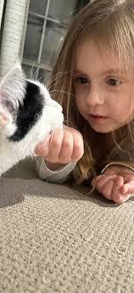 Peggy Dees's Instagram, Twitter & Facebook