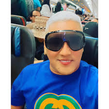 Ustedes q dise cera q l corto 🤣🤣🤣