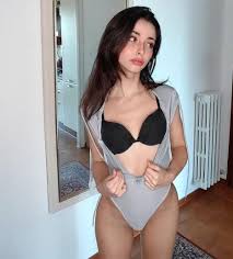 Lucrelisa - Onlyfans Girl Nude Sexy Photos Leaked - 8 - RealPornClip.Com