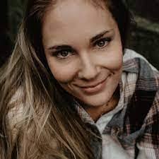 Tamara Greiner's Instagram, Twitter & Facebook